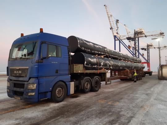 Organization of freight from the port of Gdansk to the port of Bronka with further delivery by trucks.